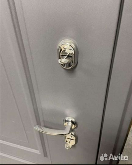 Дверь входная