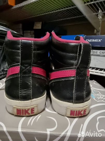 Кроссовки женские nike