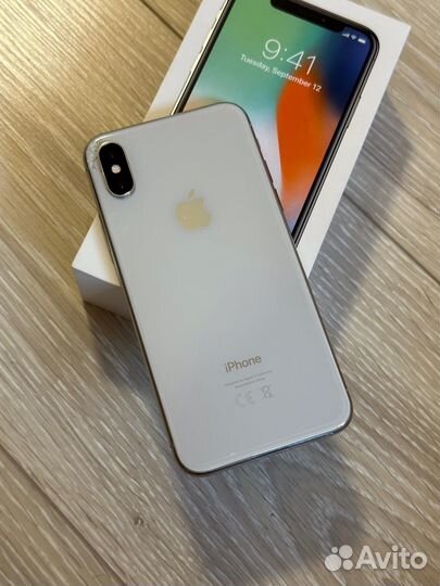 iPhone X, 64 ГБ