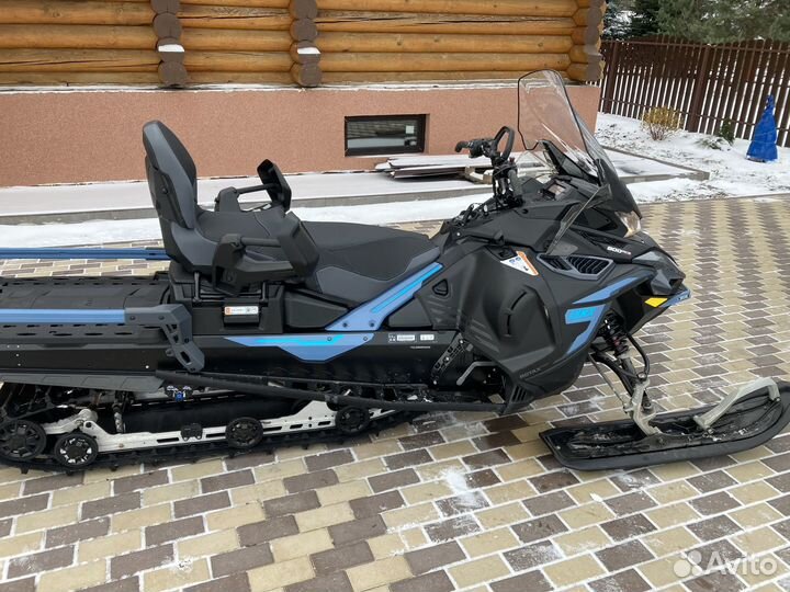 BRP Lynx Commander 900