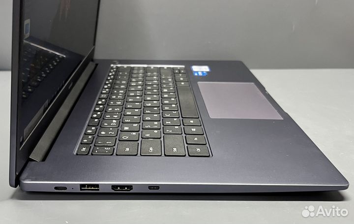 Ноутбук Huawei MateBook B3-520 BDZ-WDI9A