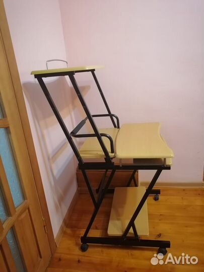 Компьютерный стол