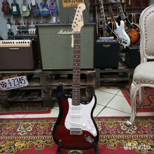 Электрогитара Homage HEG300 Stratocaster SSS Red S