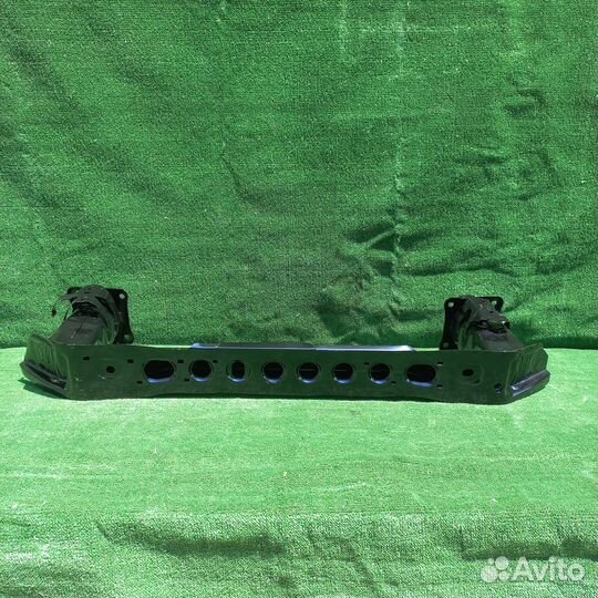 Усилитель переднего бампера ford focus 3