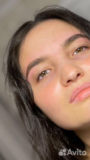 Окрашивание и ламинирование бровей