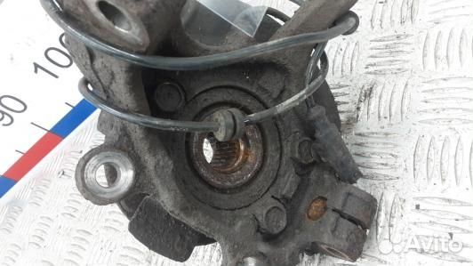 Ступица передняя правая nissan tiida C11X (CDN32N9