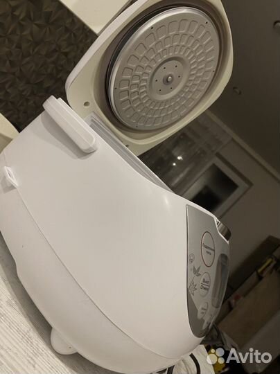 Мультиварка Lamark LK-1691