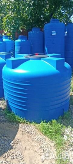 Емкость пластиковая под воду Большая