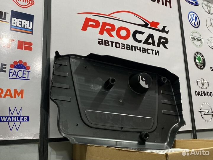 Крышка двигателя ford focus 3 1,6