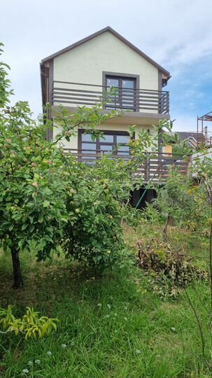 Дом 95 м² на участке 5 сот.