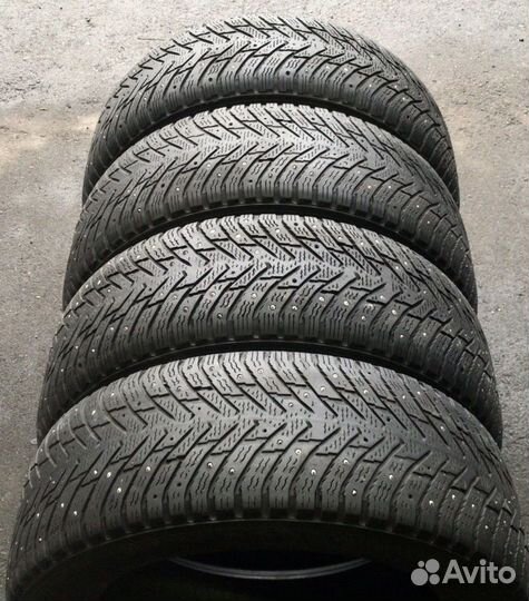 Nokian Tyres Hakkapeliitta 8 225/55 R17