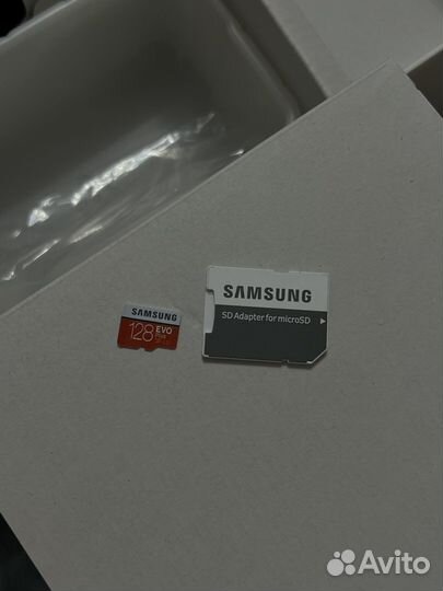 Olympus pen E-PL9 два объектива и флешка