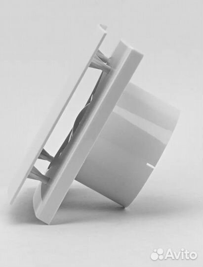 Вентилятор вытяжной 150 новый + обратный клапан