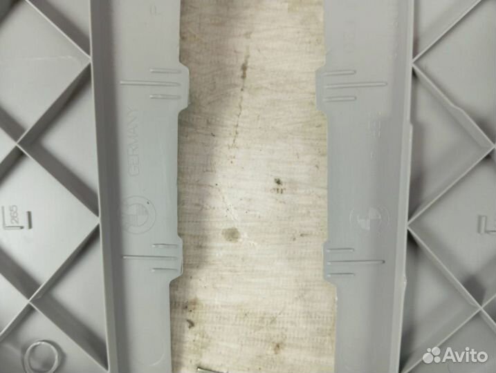 Накладка задней стойки BMW 1 F20