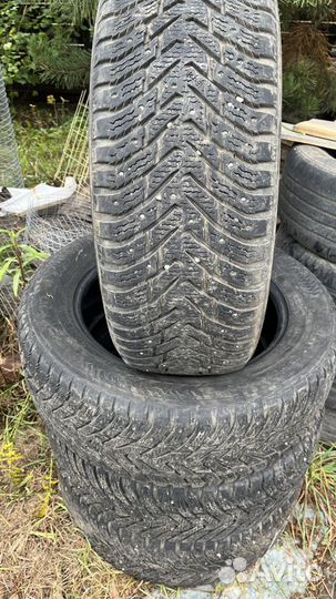 Nokian Tyres Hakkapeliitta 8 235/60 R18 107