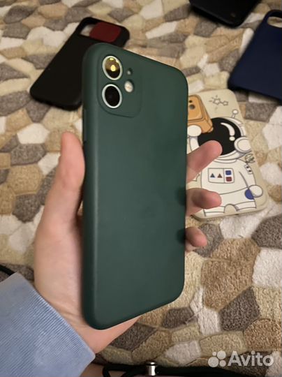 Чехол на iPhone 11