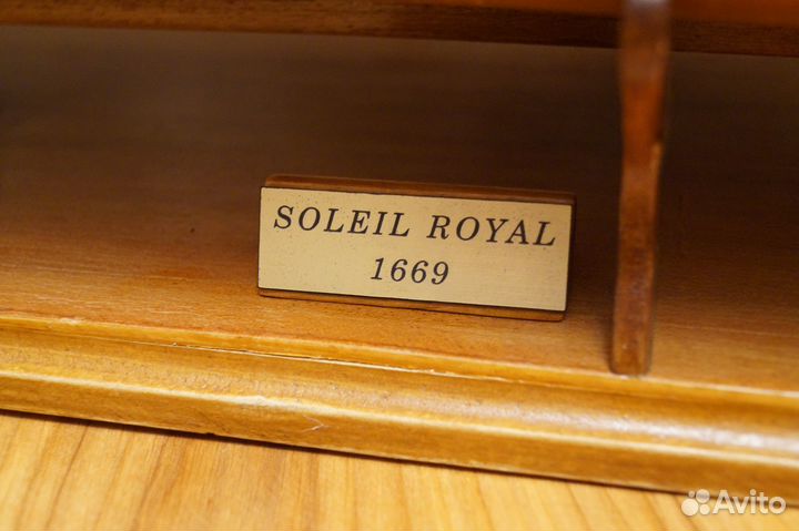 Модель парусника из дерева soleil royal