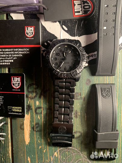 Часы luminox