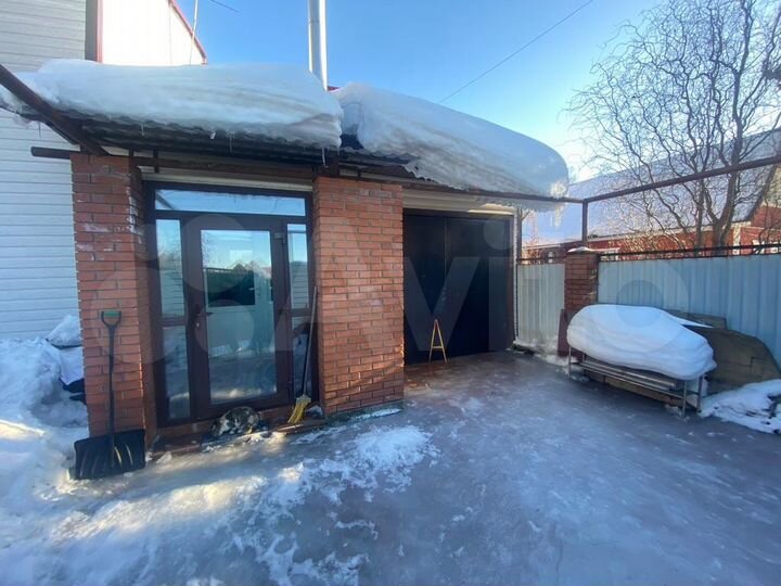 Дом 200 м² на участке 3 сот.