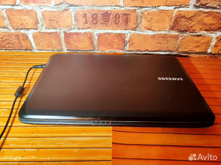 Samsung Sa31 - i3 X4 \4 Озу \512 Видео \500 HDD