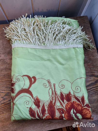 Покрывало(скатерть) шёлковое с бахромой