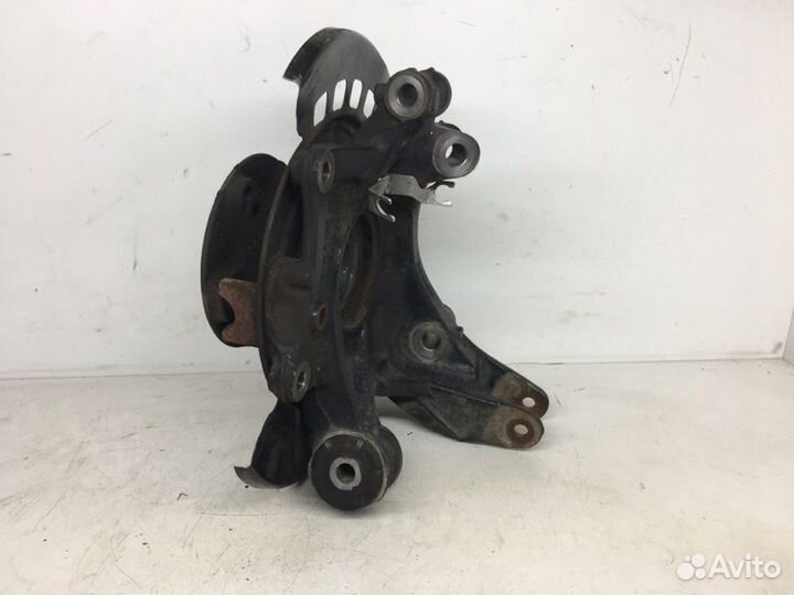 Кулак задний правый Audi Q7 3.0 FSI 2014