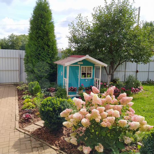 Дом 171,3 м² на участке 8 сот.