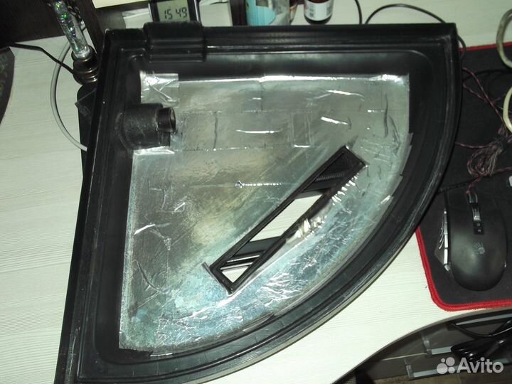 Аквариум Сектор 40+крышка б,у с рыбками