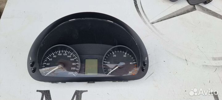 Щиток приборов мерседес 639 рестайлинг