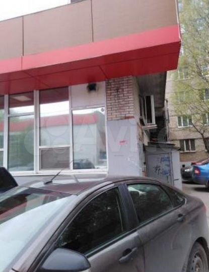 Торговая площадь, Арендатор - пятерочка 1070.1 м²