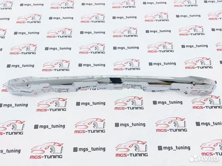 Губа переднего бампера на GL-Class X166 Хром