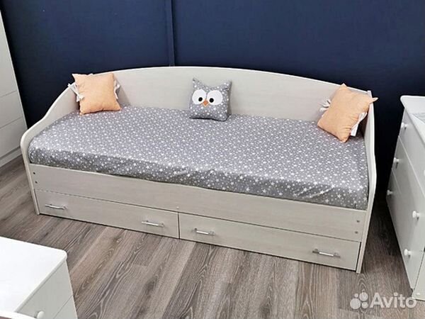 Кроватка из лдсп белая с бортиком для малыша