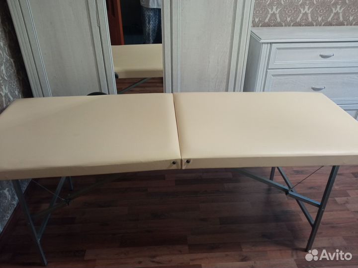 Кушетка косметологическая