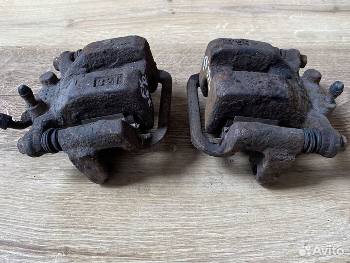 Infiniti fx35 задние суппорта