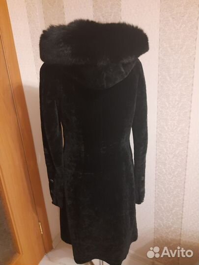 Шуба мутоновая с капюшоном 44-46