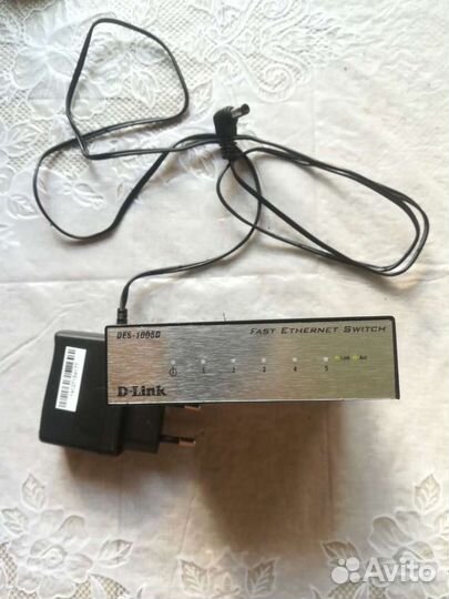 Коммутатор d-link DES-1005d