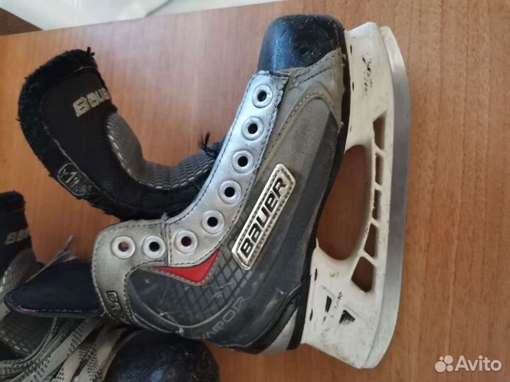 Детские хоккейные коньки bauer