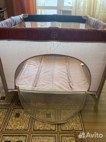 Манеж детский складной