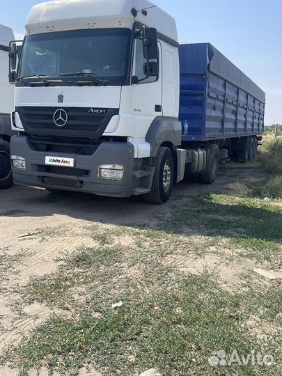 Mercedes-Benz Axor 1840 LS с полуприцепом, 2011