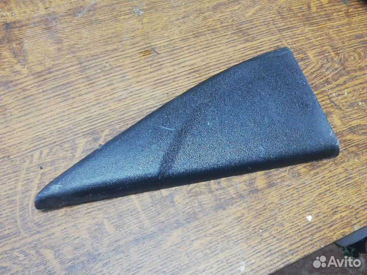 Уголок двери Форд Фокус 1