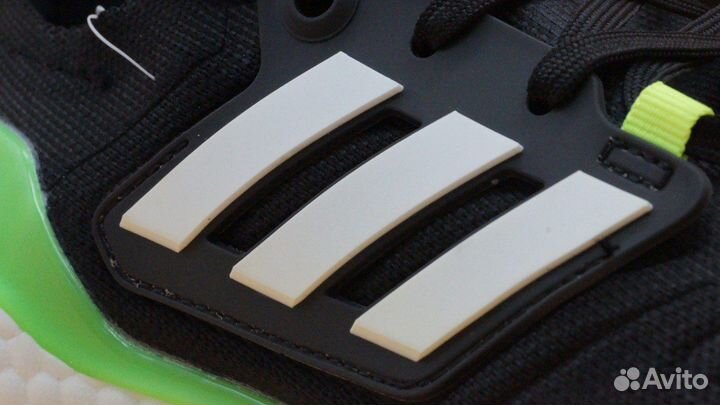 Adidas UltraBoost 22 'Black Solar Green'