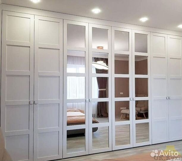 Угловой шкаф