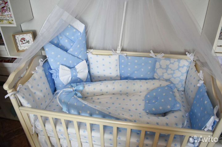 Бортики комплект в кроватку все включенно