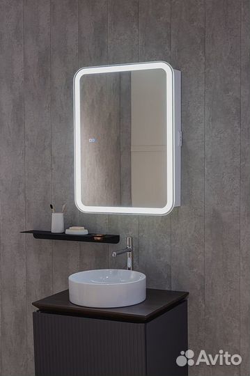 Зеркальный шкаф Silver Mirrors Фиджи-2 Flip 60 LED-00002679 с подсветкой Белый