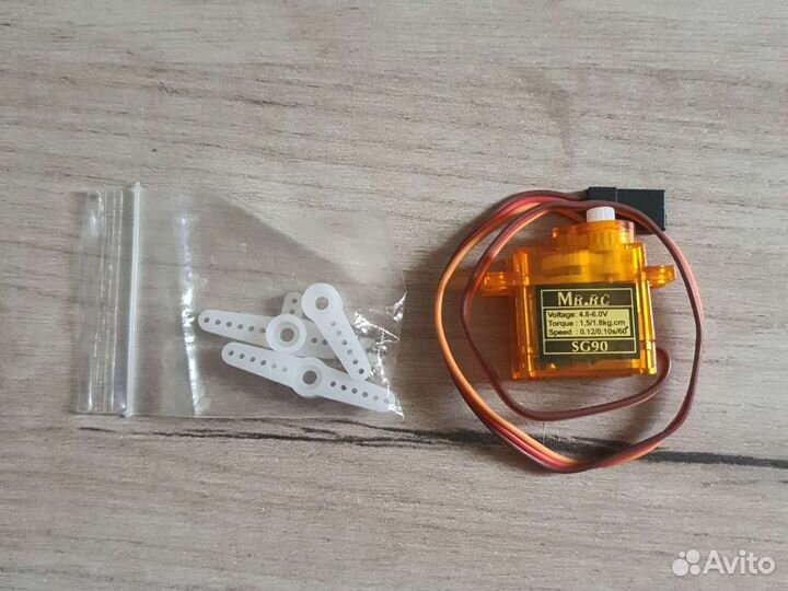 Arduino uno R3 + двигатель SG90