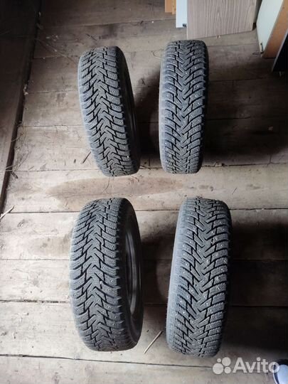 R14 Nokian Tyres Hakkapeliitta 8 175/65, PCD 4x98 DIA 58