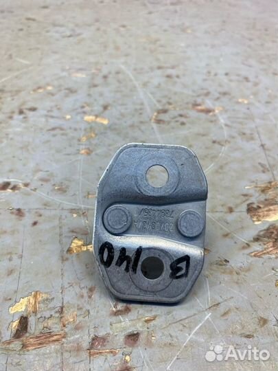 Петля замка двери Bmw 5 G30 2.0 2021