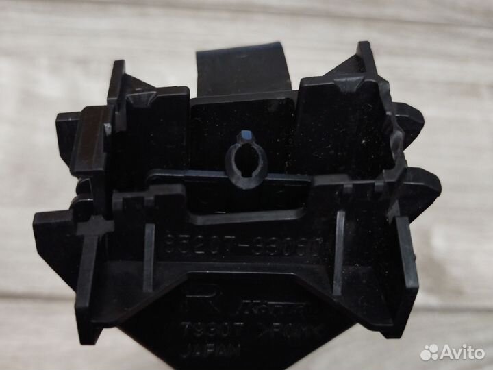 Форсунка омывателя Camry 40 правая 2009-2011