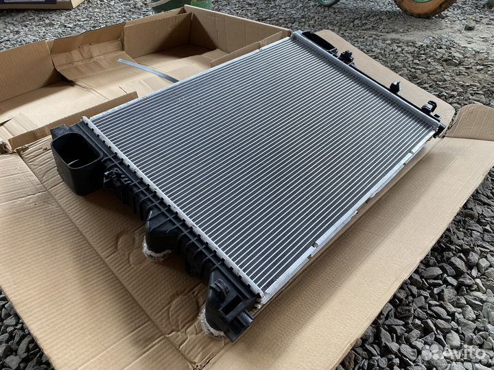 Радиатор основной ож Mercedes S W221 M278 4.7