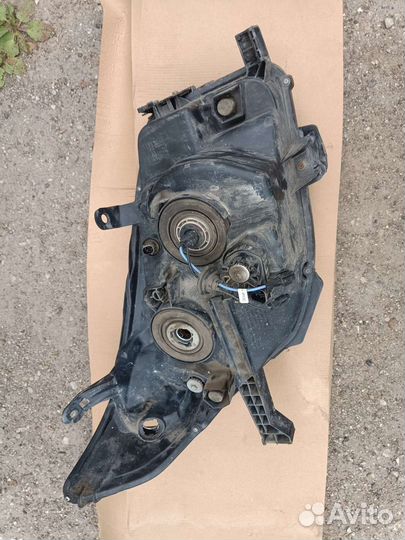 Фары передние Тойота Прадо 150